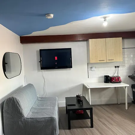 Modern & Cosy Near Centre *